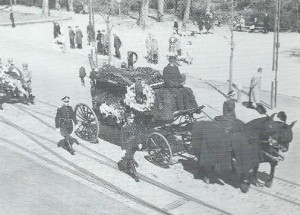 Staatsie-begrafenis van Jannes Luitje Keijer (uit het boek Verzet in Groningen)