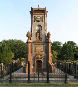Het Scholtenmonument, het familiegraf op de Zuiderbegraafplaats in Groningen. 